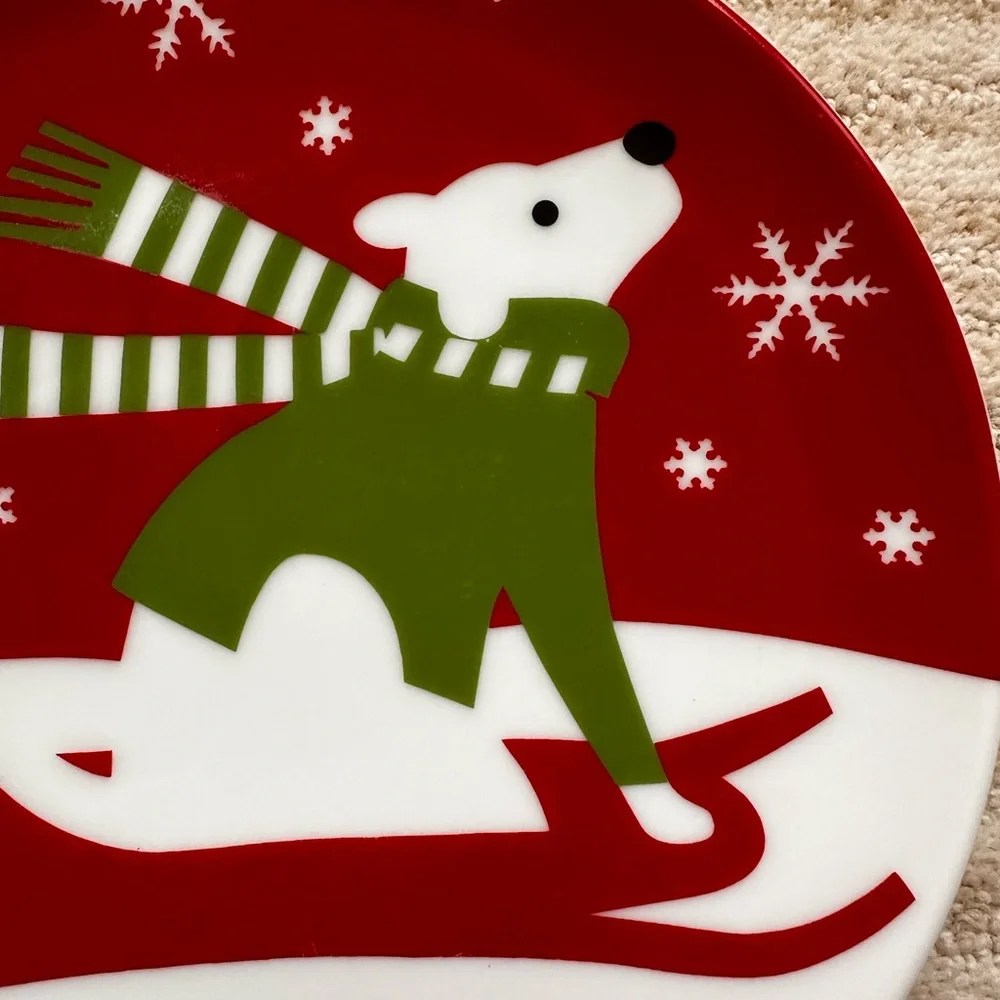 NWT Crate & Barrel Snow Pup Christmas Salad/Dessert Appetizer Plates - Set of 4